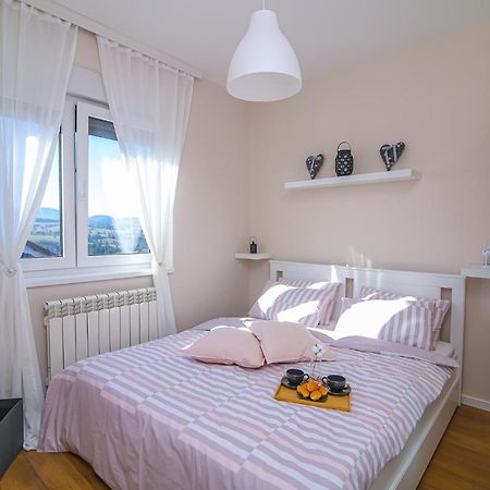 Narcis 17 - Novonamesteni Apartman Sa Prelepim Pogledom Na Tornik Zlatibor Kültér fotó