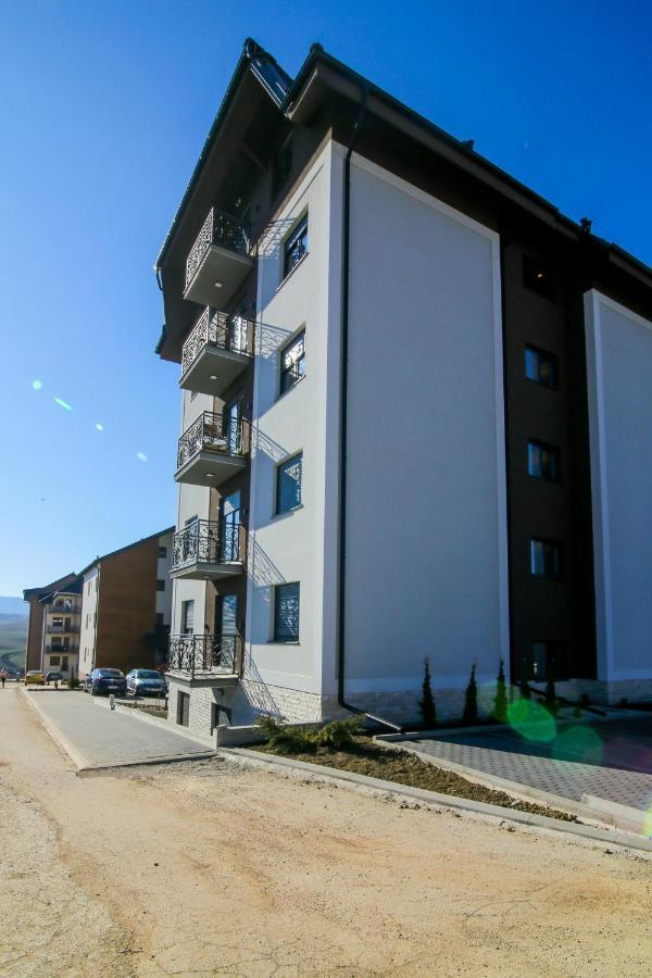Narcis 17 - Novonamesteni Apartman Sa Prelepim Pogledom Na Tornik Zlatibor Kültér fotó