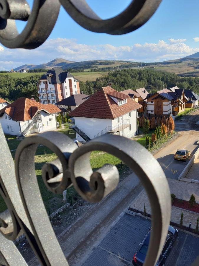 Narcis 17 - Novonamesteni Apartman Sa Prelepim Pogledom Na Tornik Zlatibor Kültér fotó