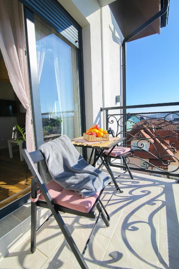Narcis 17 - Novonamesteni Apartman Sa Prelepim Pogledom Na Tornik Zlatibor Kültér fotó