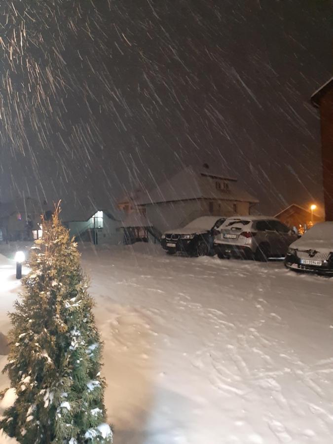 Narcis 17 - Novonamesteni Apartman Sa Prelepim Pogledom Na Tornik Zlatibor Kültér fotó